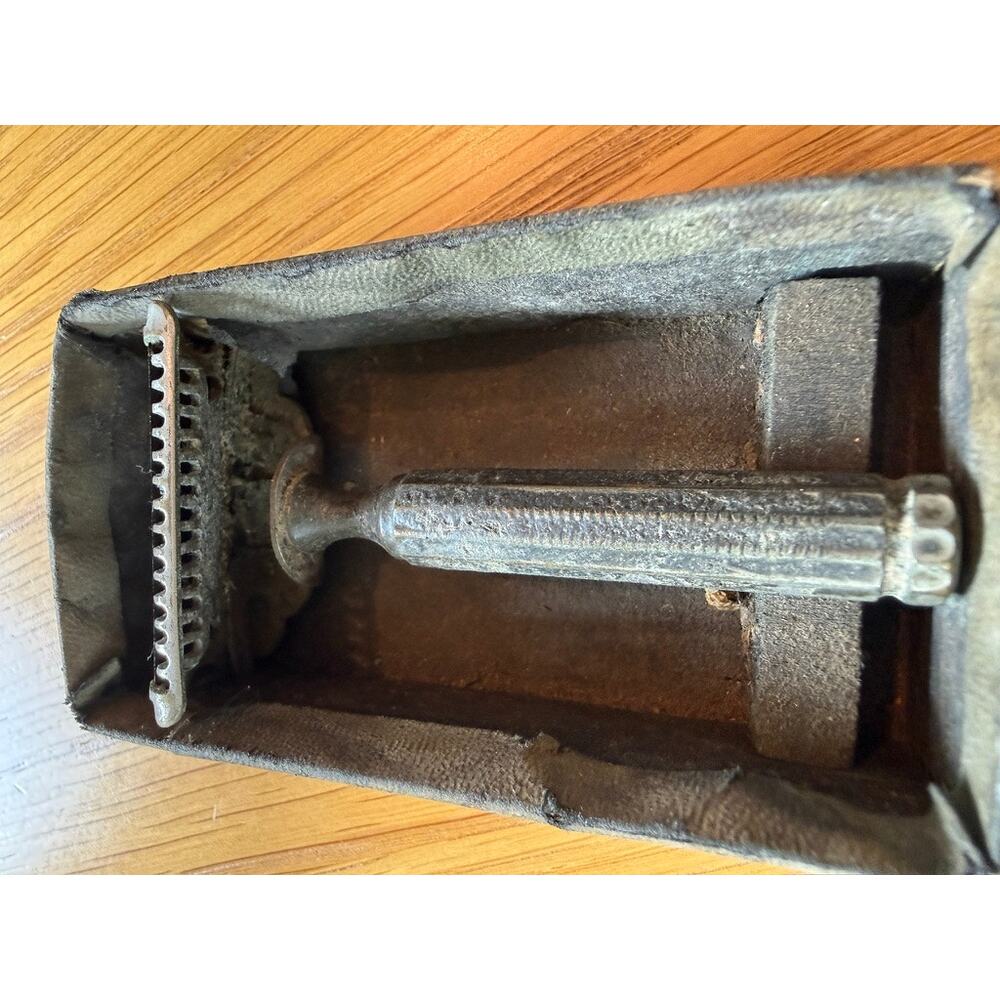 Antique GEM Single-Edge Safety Razor w/Box - Picture 2 of 9